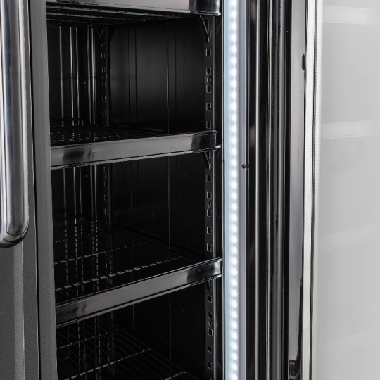 Armoire à boissons 460 Litres sur roulettes Full Black PREMIUM - GOLDINOX